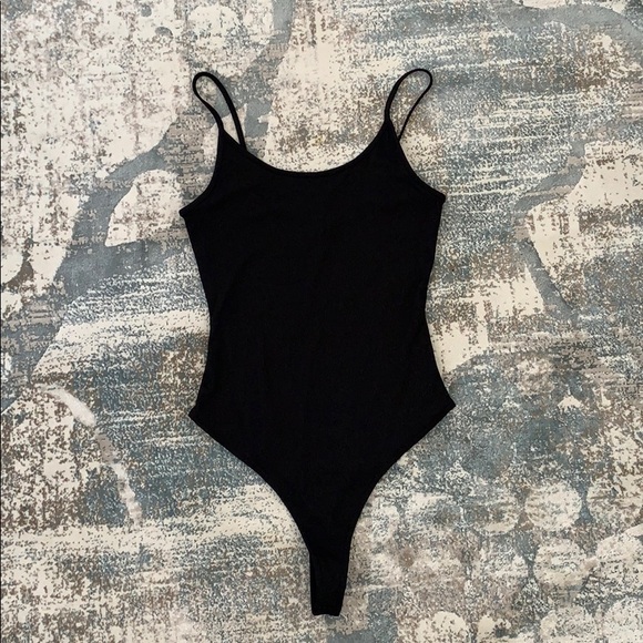 BRAND NEW NEVER WORN Black Forever 21 Bodysuit - Picture 1 of 3